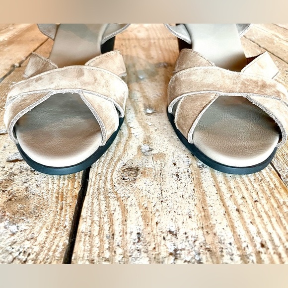 Arche Egowa Tan Suede Wedge Sandals Women’s Size 41 / 9.5 Buckle Strap - Picture 4 of 9